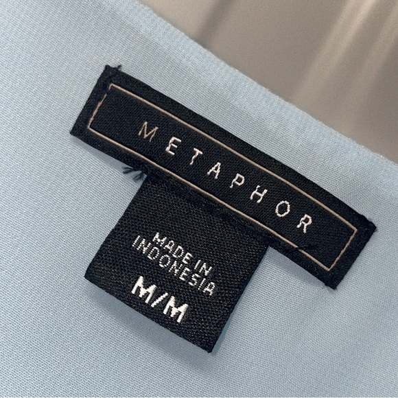 Metaphor sleeveless blouse, women’s size M - Picture 3 of 4